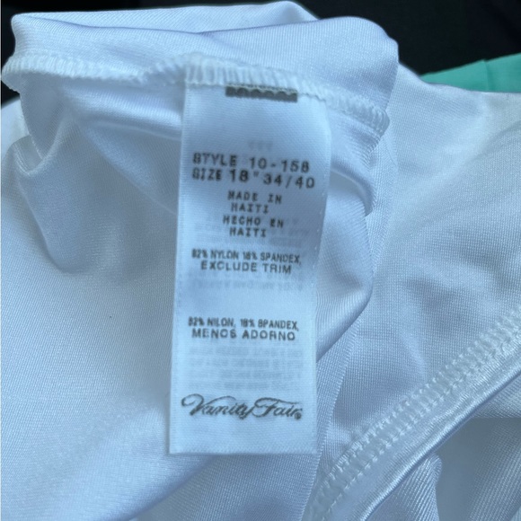 NWT’s Vanity Fair Dual Reversible Neckline Straight/V-Neck Slip Nighty Lounger - Picture 6 of 12